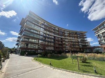 Exterior 2