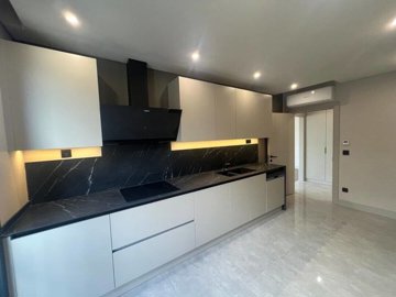 Interior 3