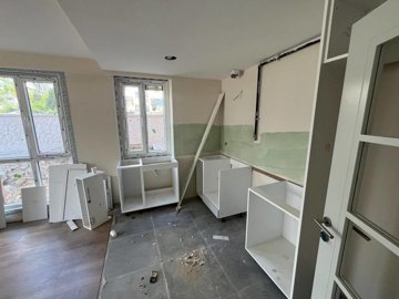 Interior 10