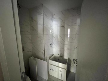 Interior 12