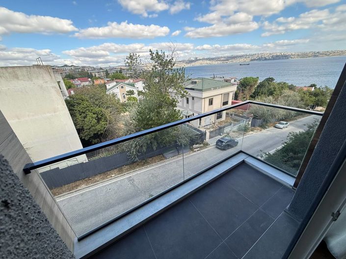 Image No.21-3 Bed Apartment for sale