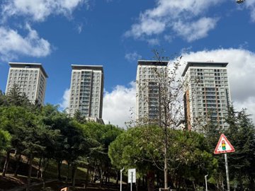 Exterior 2