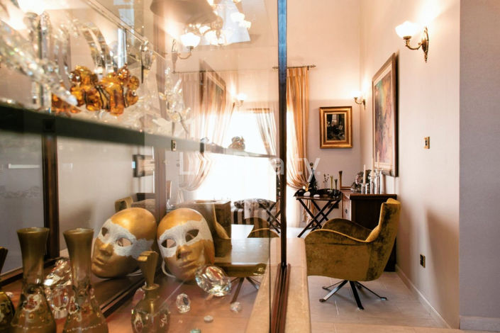 Image No.6-5 Bed House for sale