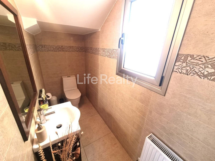 Image No.12-4 Bed House for sale