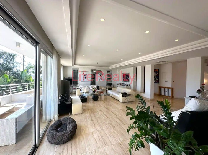 Image No.2-5 Bed House for sale