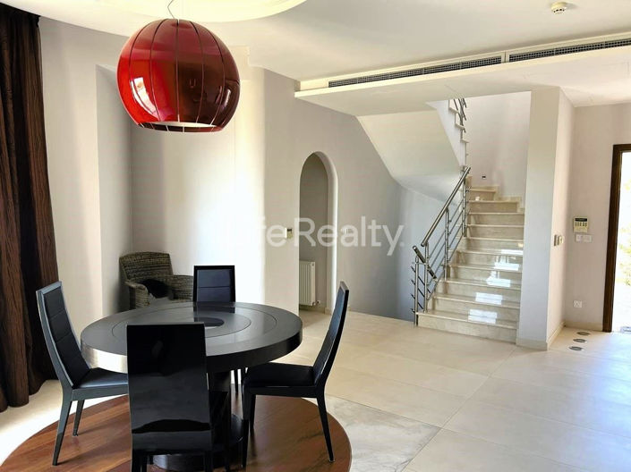 Image No.2-3 Bed House for sale