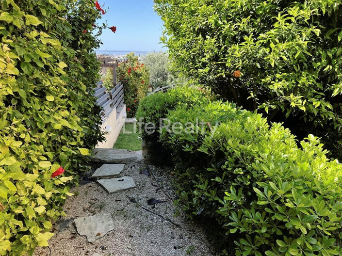 Image No.23-3 Bed House for sale