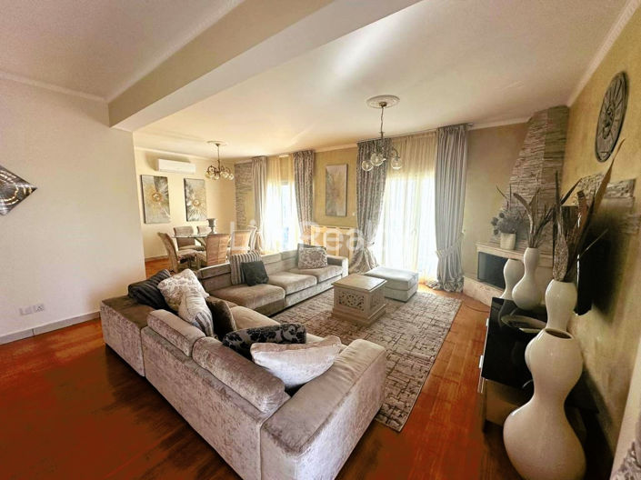 Image No.1-4 Bed Apartment for sale