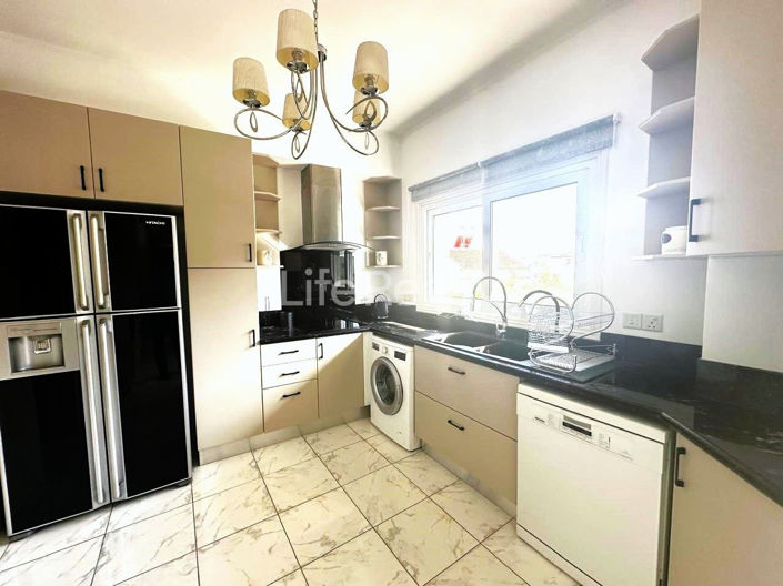 Image No.9-4 Bed Apartment for sale