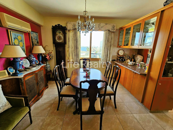 Image No.2-Appartement de 3 chambres à vendre à Mesa Geitonia