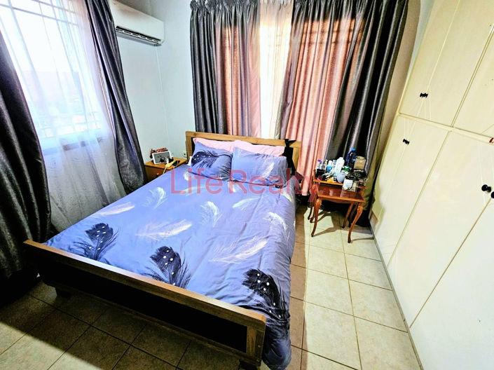 Image No.12-7 Bed House for sale