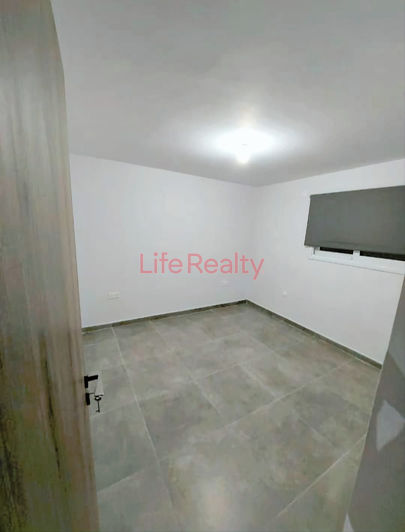 Image No.20-7 Bed House for sale