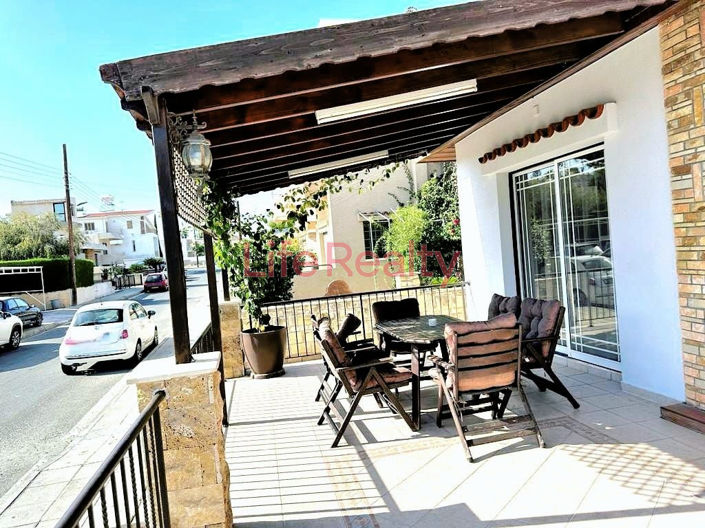 Image No.21-7 Bed House for sale