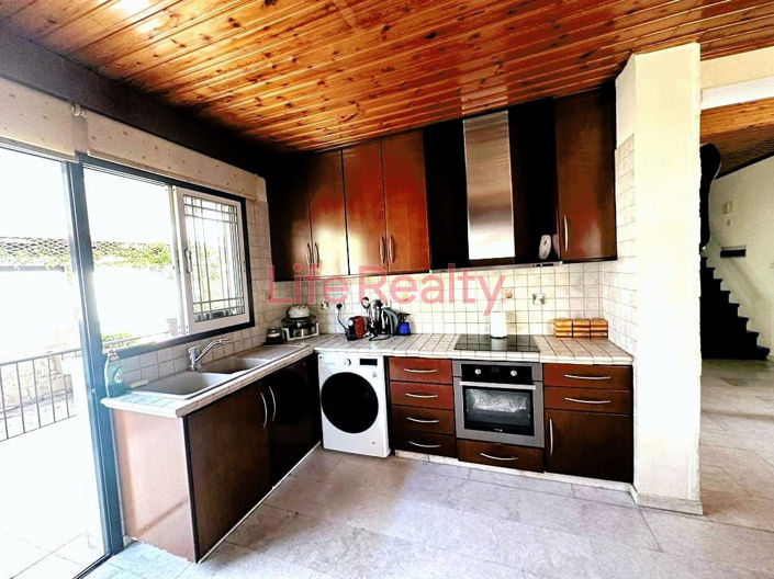 Image No.6-7 Bed House for sale