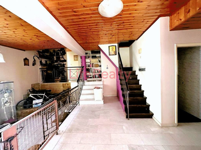 Image No.7-7 Bed House for sale
