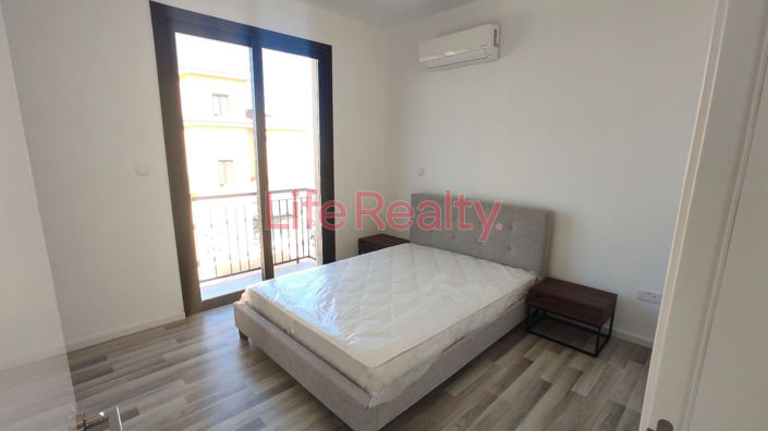 Image No.10-4 Bed House for sale