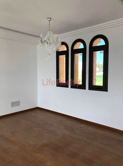 Image No.11-4 Bed House for sale