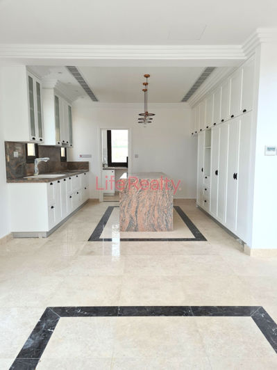 Image No.12-4 Bed House for sale