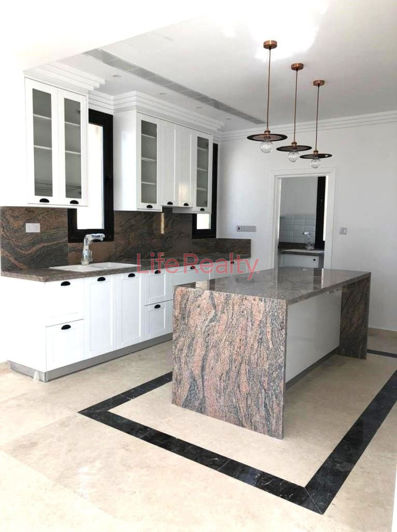 Image No.13-4 Bed House for sale