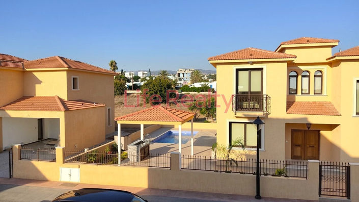 Image No.32-4 Bed House for sale