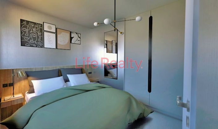 Image No.6-3 Bed House for sale