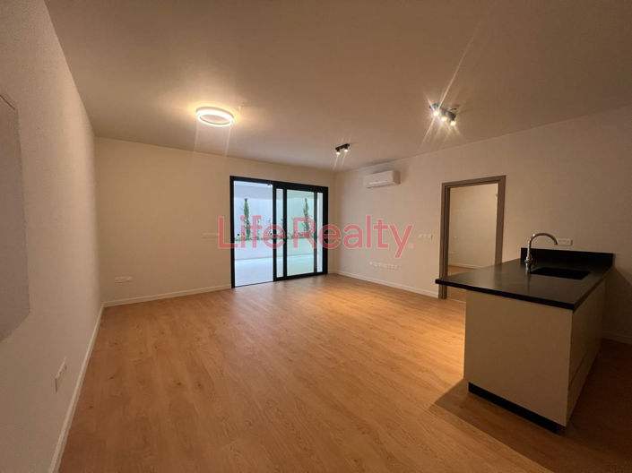 Image No.10-3 Bed Apartment for sale