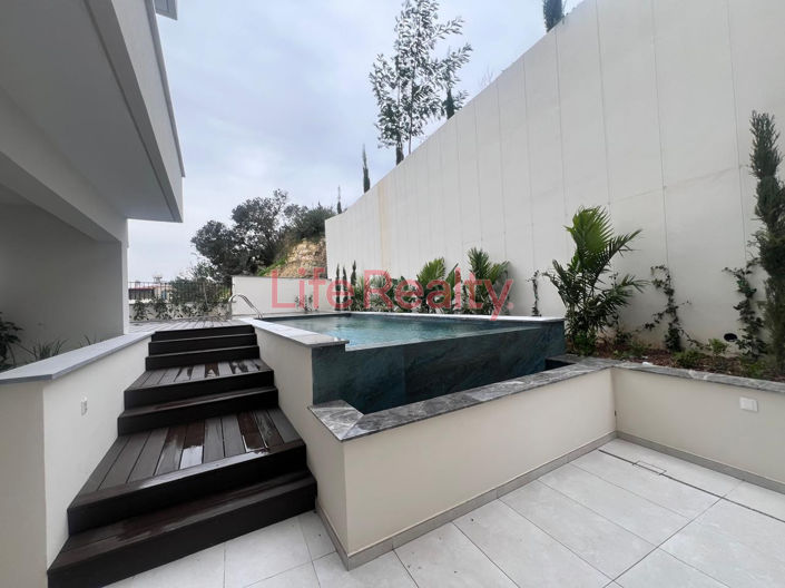 Image No.18-3 Bed Apartment for sale