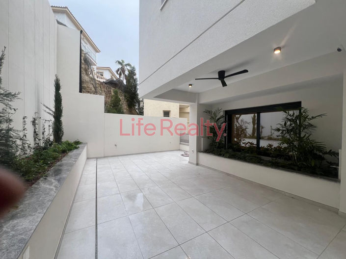 Image No.27-3 Bed Apartment for sale