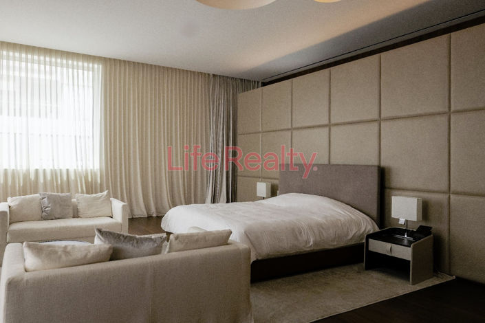 Image No.12-4 Bed Apartment for sale