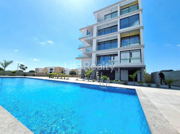 Image No.1-2 Bed Apartment for sale