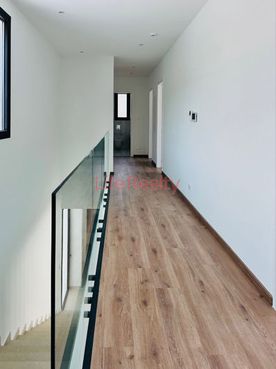 Image No.13-3 Bed House for sale