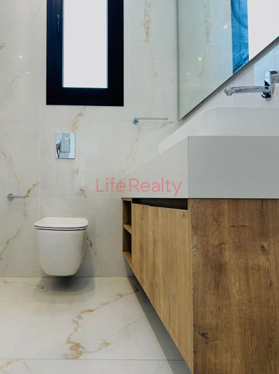 Image No.20-3 Bed House for sale