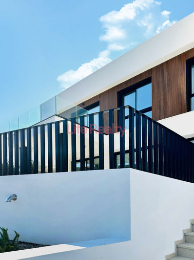 Image No.27-3 Bed House for sale