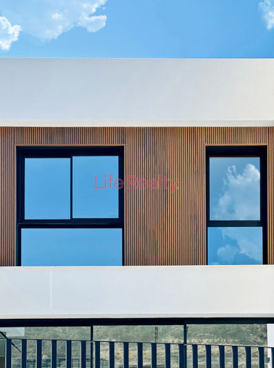 Image No.28-3 Bed House for sale