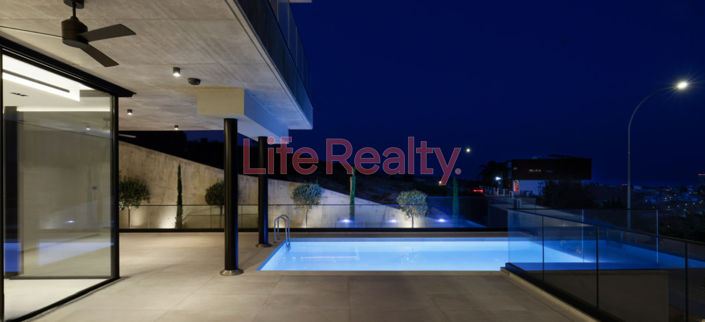 Image No.10-5 Bed House for sale