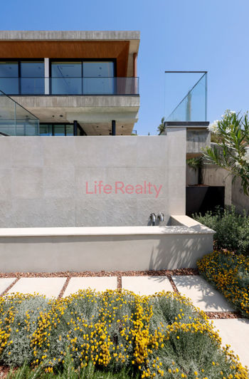 Image No.15-5 Bed House for sale