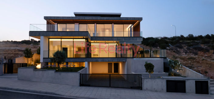 Image No.4-5 Bed House for sale