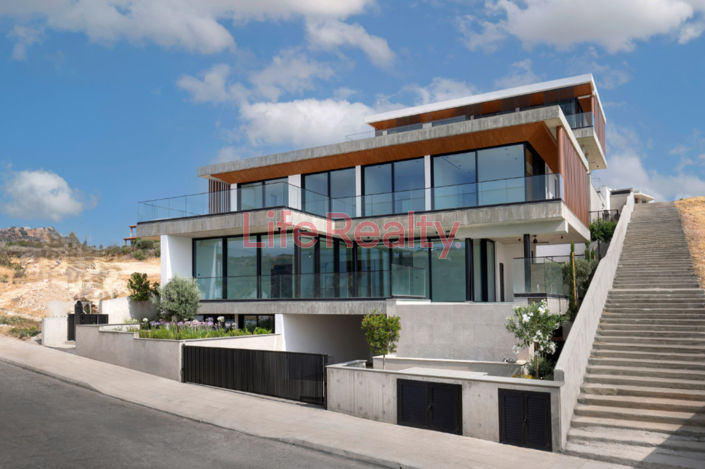 Image No.5-5 Bed House for sale