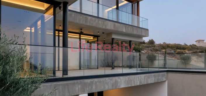 Image No.6-5 Bed House for sale