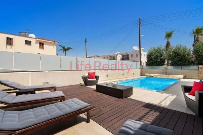 Image No.31-6 Bed House for sale