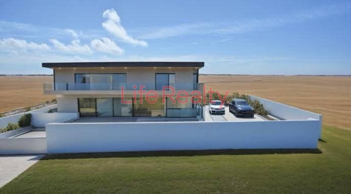 Image No.2-Propriété de 6 chambres à vendre à Nicosie