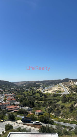 Image No.10-3 Bed House for sale