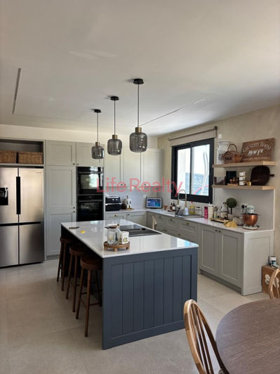 Image No.3-3 Bed House for sale