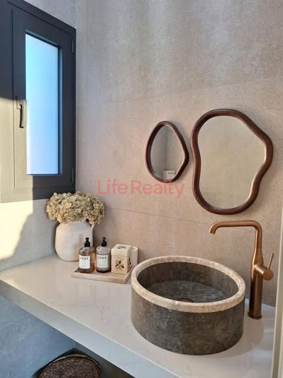 Image No.6-3 Bed House for sale