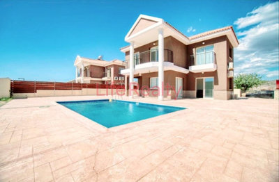 1 - Monagrouli, Maison