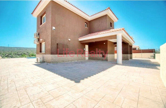 Image No.3-Maison de 3 chambres à vendre à Monagrouli