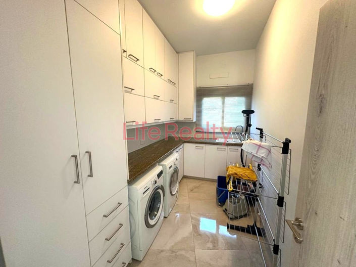 Image No.6-Maison de 5 chambres à vendre à Psematismenos