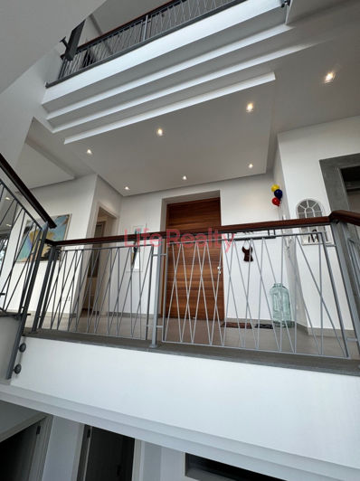 Image No.36-7 Bed House for sale