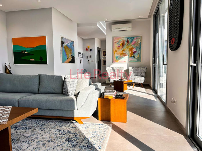 Image No.6-7 Bed House for sale