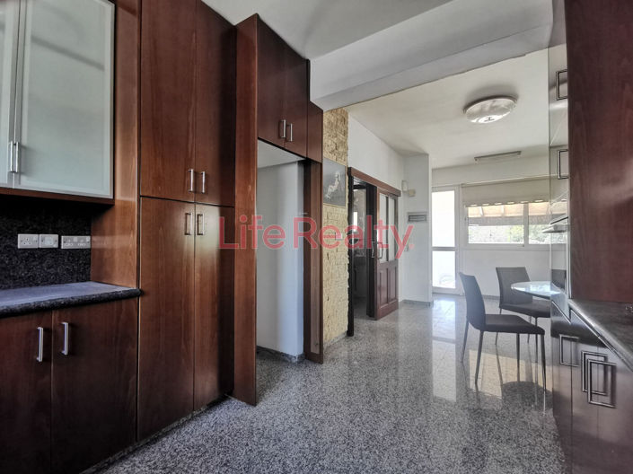 Image No.15-5 Bed House for sale